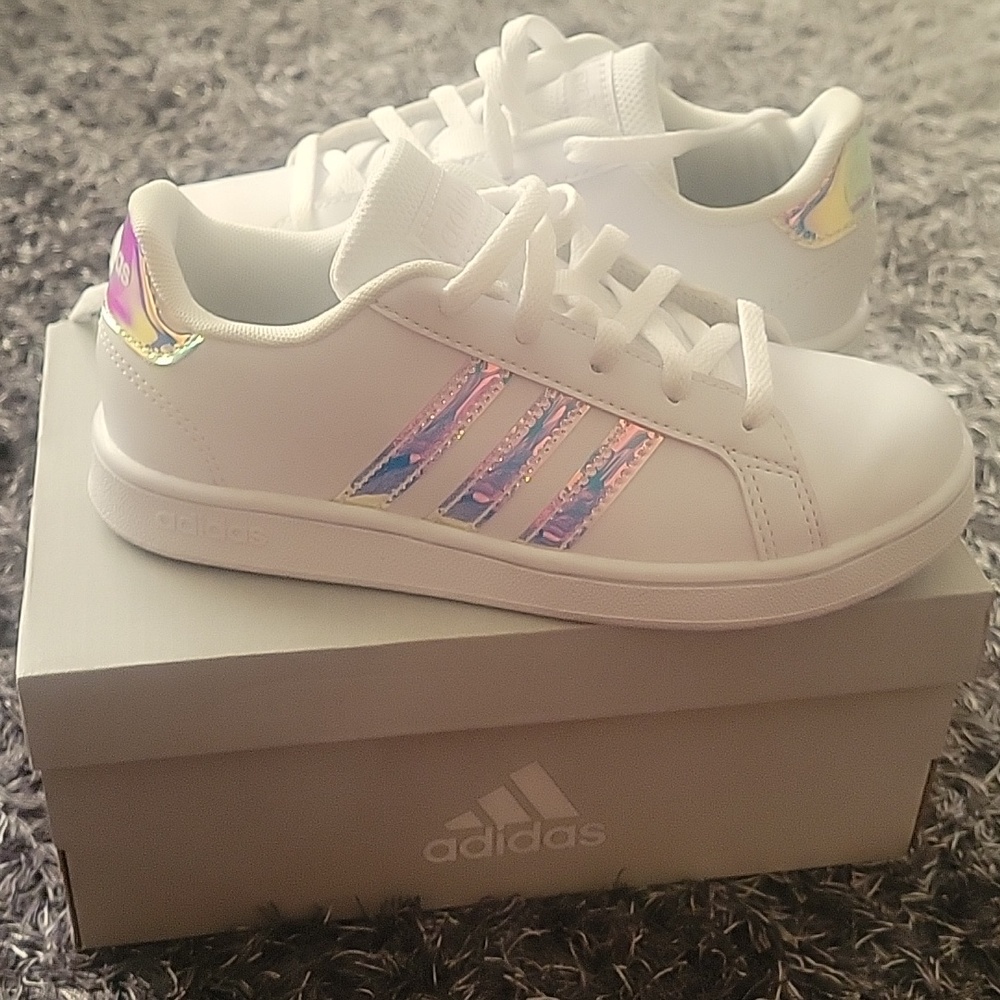 Adidas Grand Court K shoes
